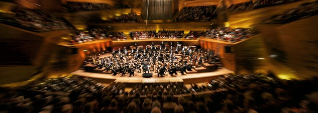 DR-SymfoniOrkestret-4_Per-Morten-Abrahamsen-e1477387621620-1200x426