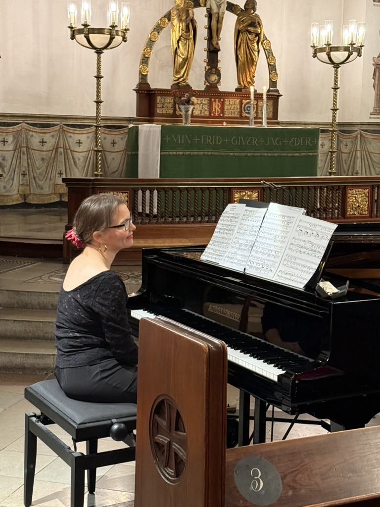 534EE2CF-35BC-49AE-A234-BD1228766EA4_1_105_c